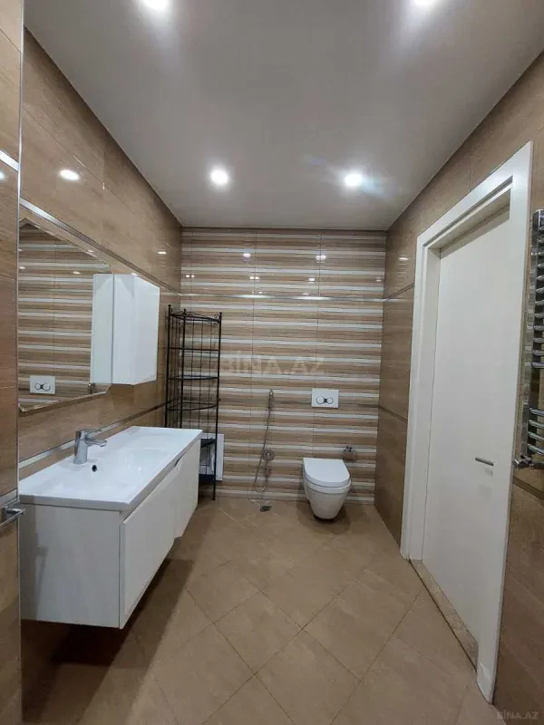 Kirayə verilir 3 otaqlı mənzil 150 m²