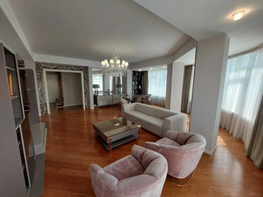 Kirayə verilir 3 otaqlı mənzil 150 m²