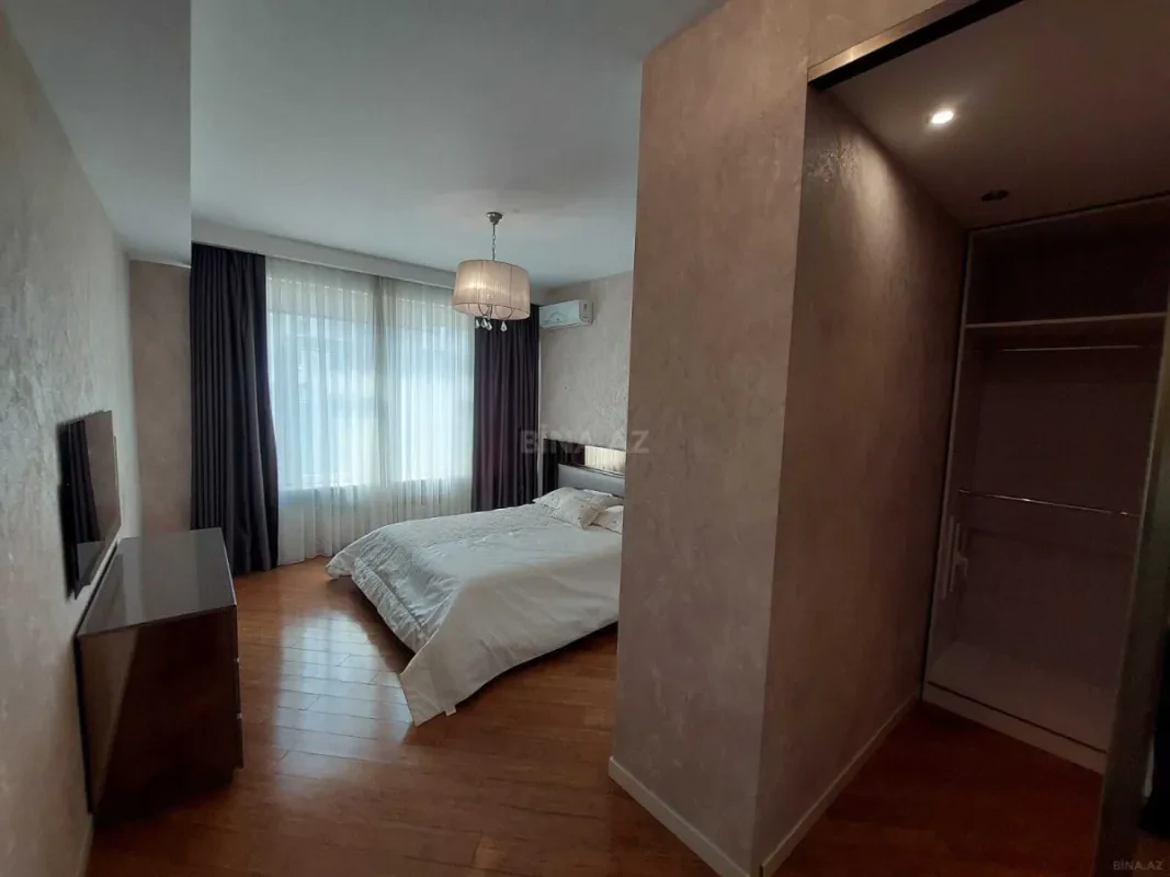 Kirayə verilir 3 otaqlı mənzil 150 m²