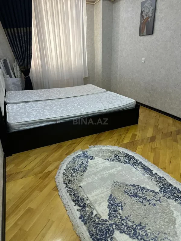 Kirayə verilir 2 otaqlı mənzil 80 m²