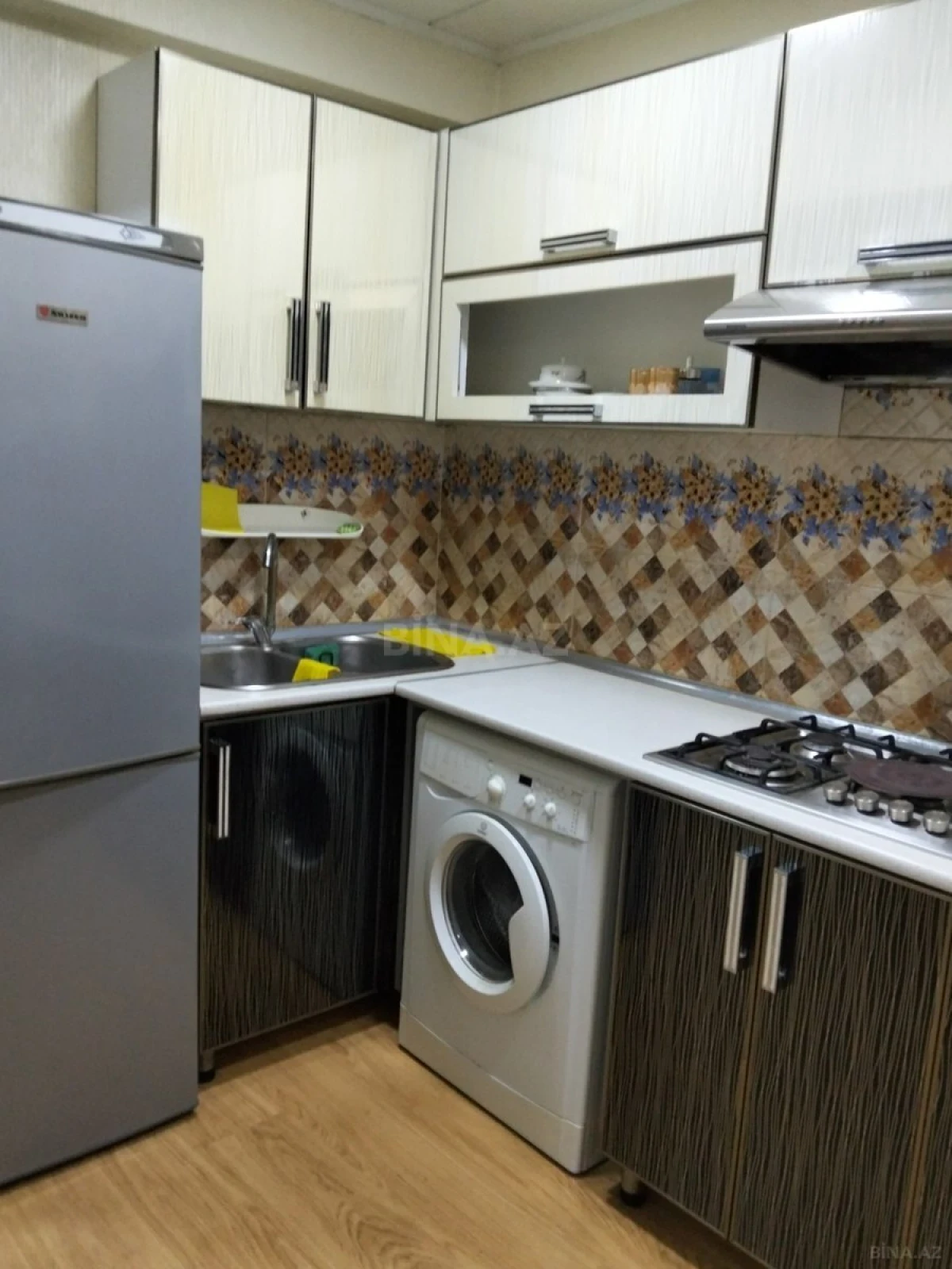 Kirayə verilir 2 otaqlı mənzil 60 m²