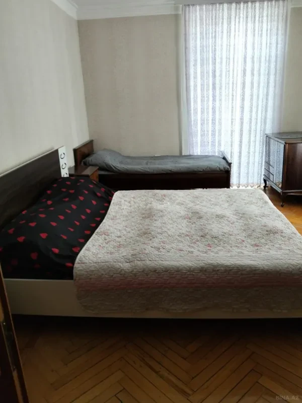 Kirayə verilir 2 otaqlı mənzil 60 m²