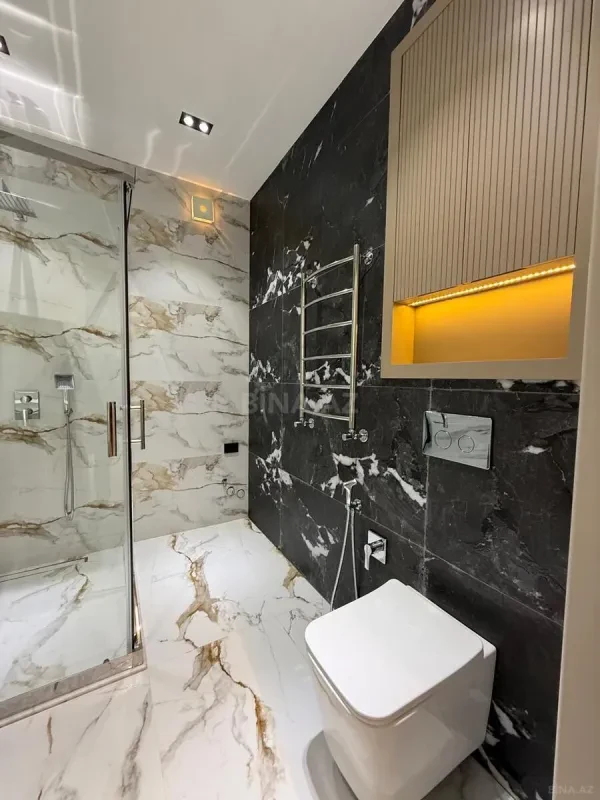 Satılır 2 otaqlı mənzil 68 m²