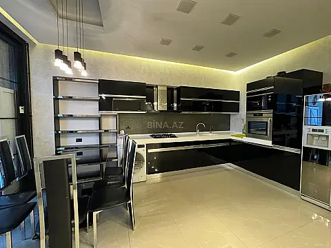 Kirayə verilir 2 otaqlı mənzil 110 m²