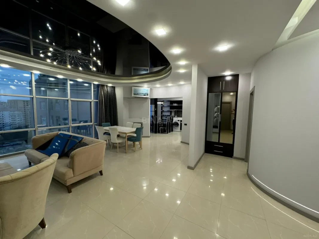 Kirayə verilir 2 otaqlı mənzil 110 m²