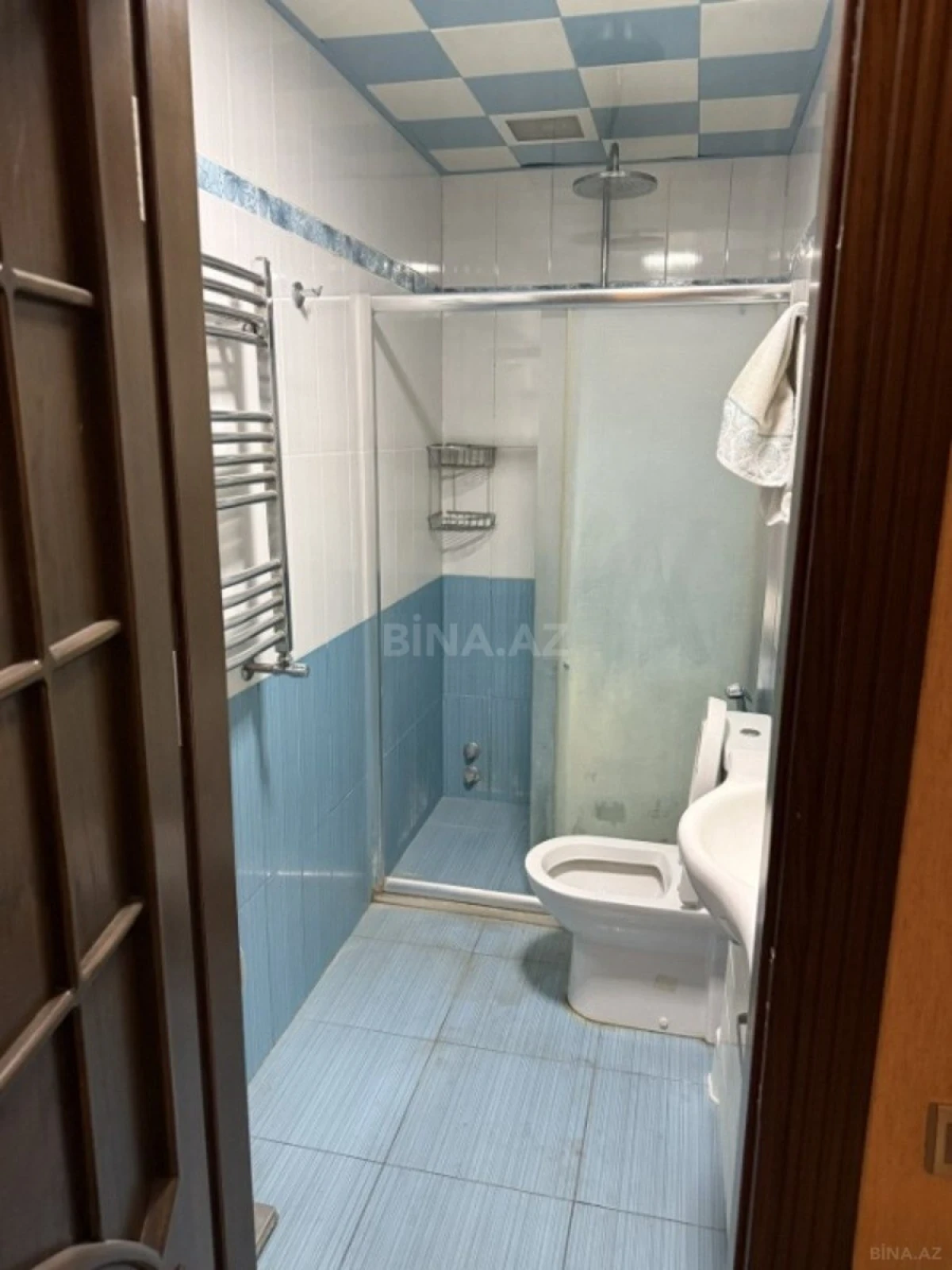 Satılır 4 otaqlı mənzil 169 m²