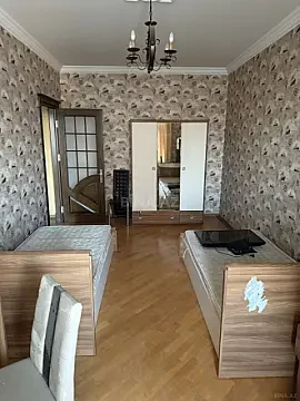 Satılır 4 otaqlı mənzil 169 m²