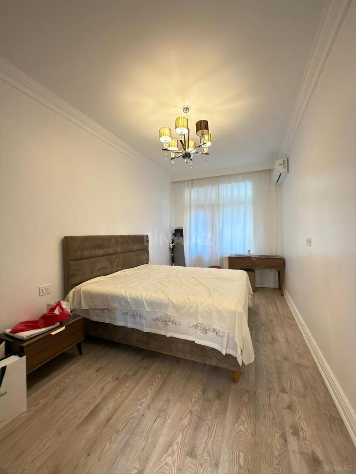Satılır 2 otaqlı mənzil 75 m²