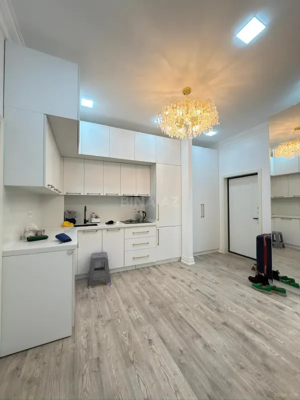 Satılır 2 otaqlı mənzil 75 m²