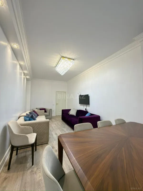 Satılır 2 otaqlı mənzil 75 m²