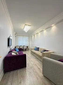 Satılır 2 otaqlı mənzil 75 m²