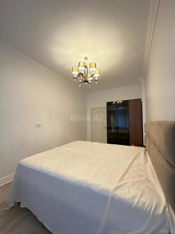 Satılır 2 otaqlı mənzil 75 m²