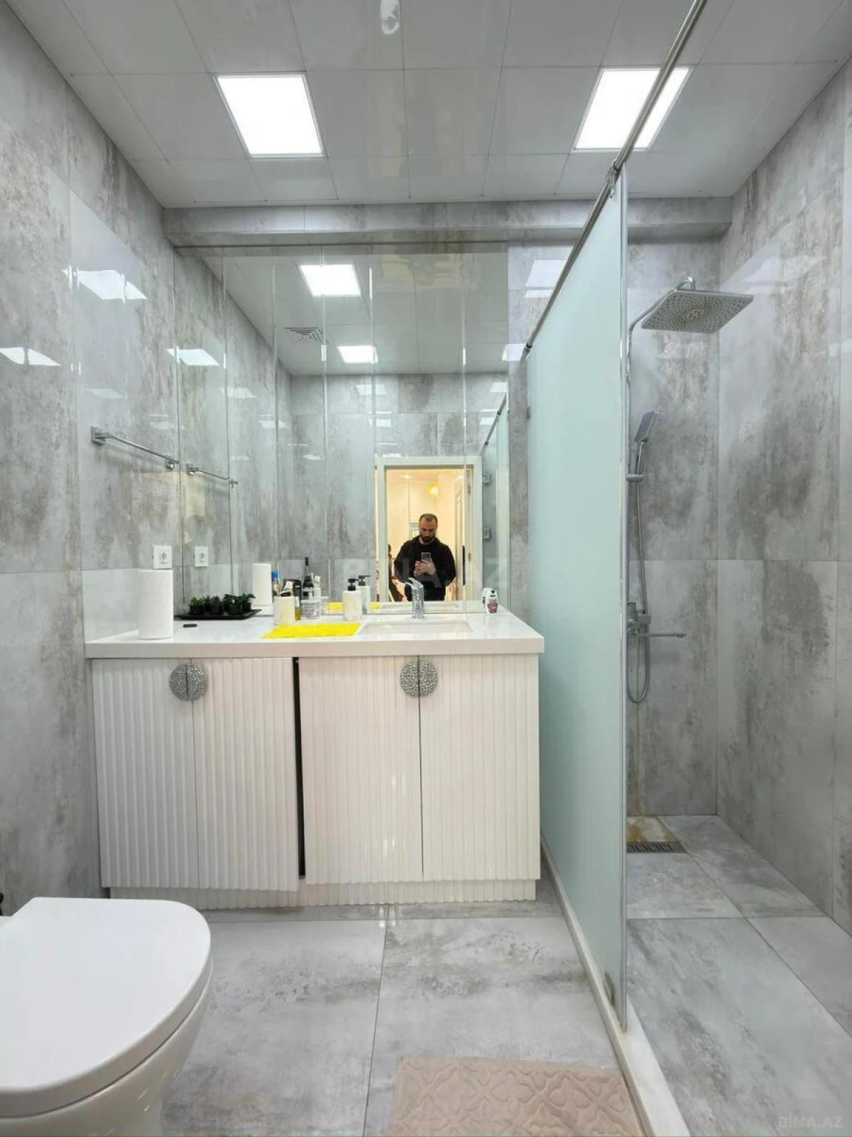 Satılır 2 otaqlı mənzil 75 m²