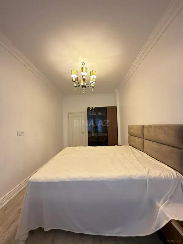 Satılır 2 otaqlı mənzil 75 m²