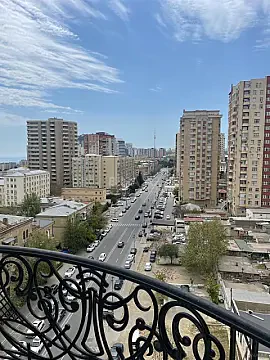 Satılır 5 otaqlı mənzil 322 m² — Bakı 5 otaq 322.00 m²