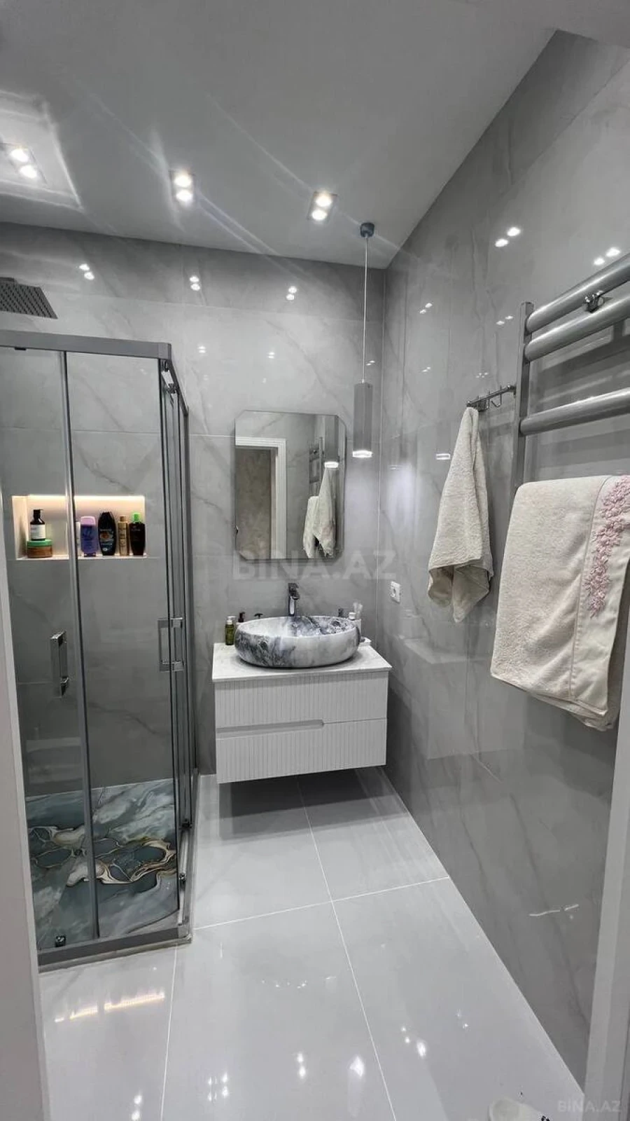 Kirayə verilir 2 otaqlı mənzil 55 m²