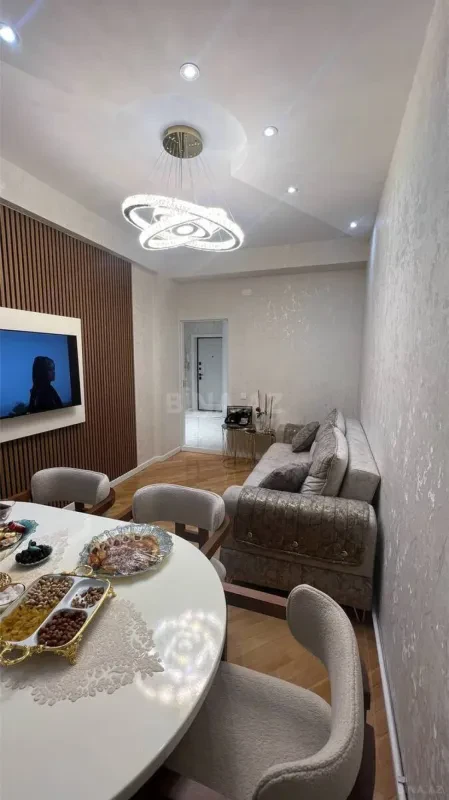 Kirayə verilir 2 otaqlı mənzil 55 m²