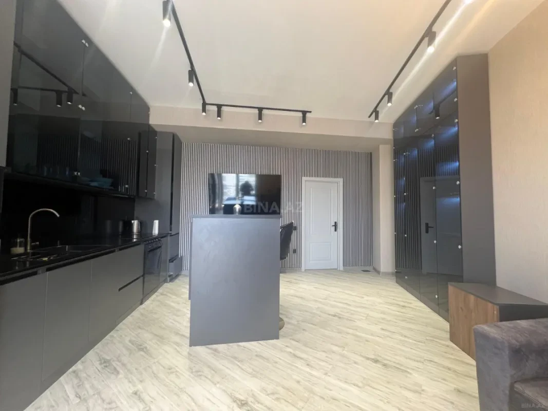 Kirayə verilir 3 otaqlı mənzil 105 m²