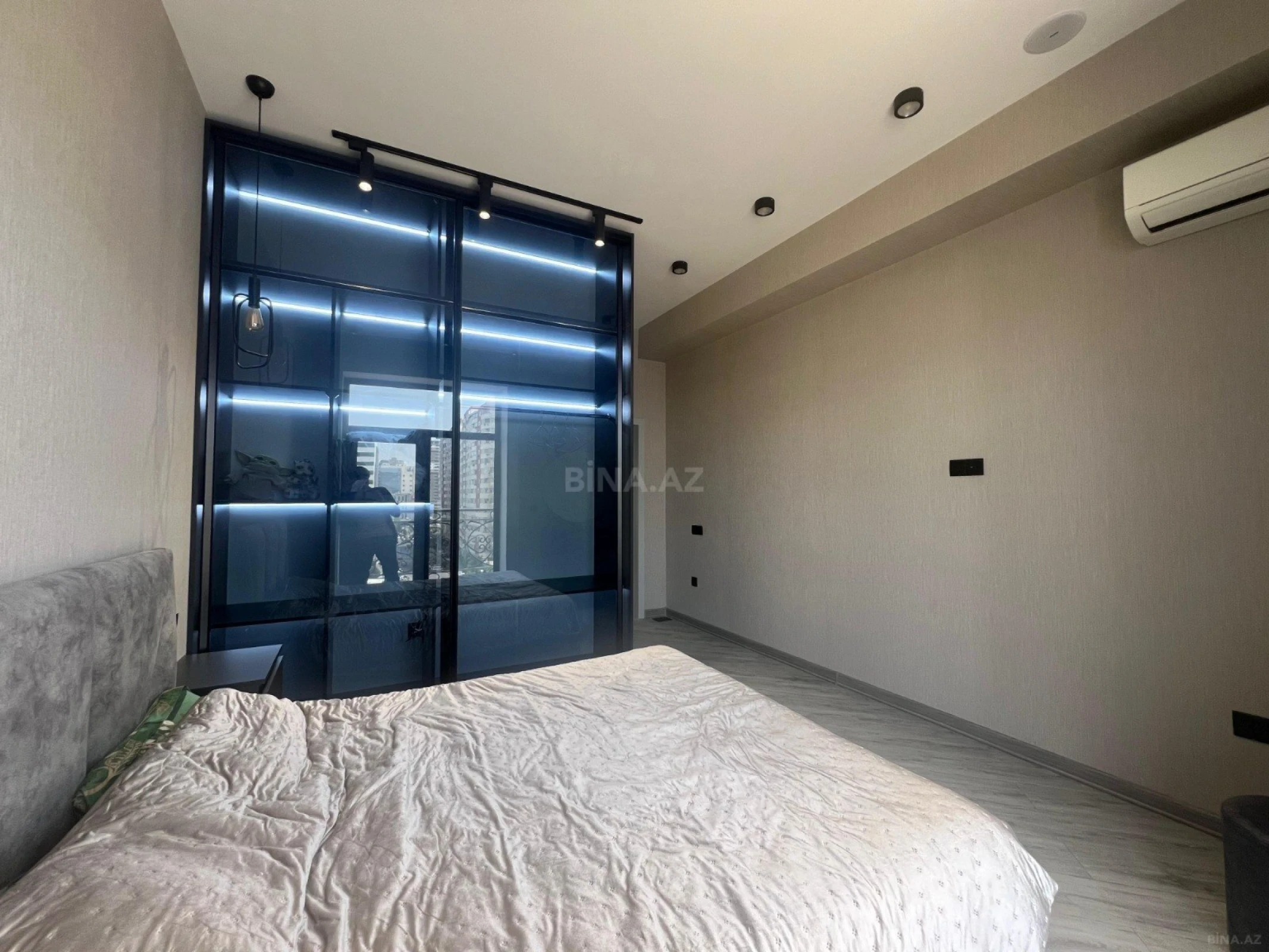 Kirayə verilir 3 otaqlı mənzil 105 m²
