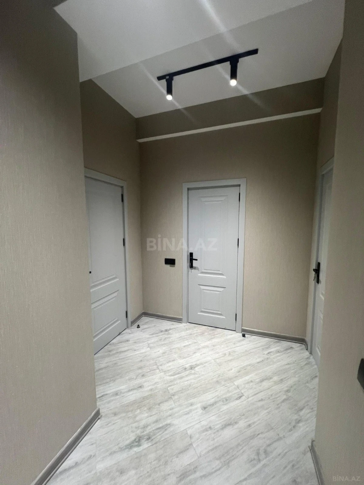 Kirayə verilir 3 otaqlı mənzil 105 m²