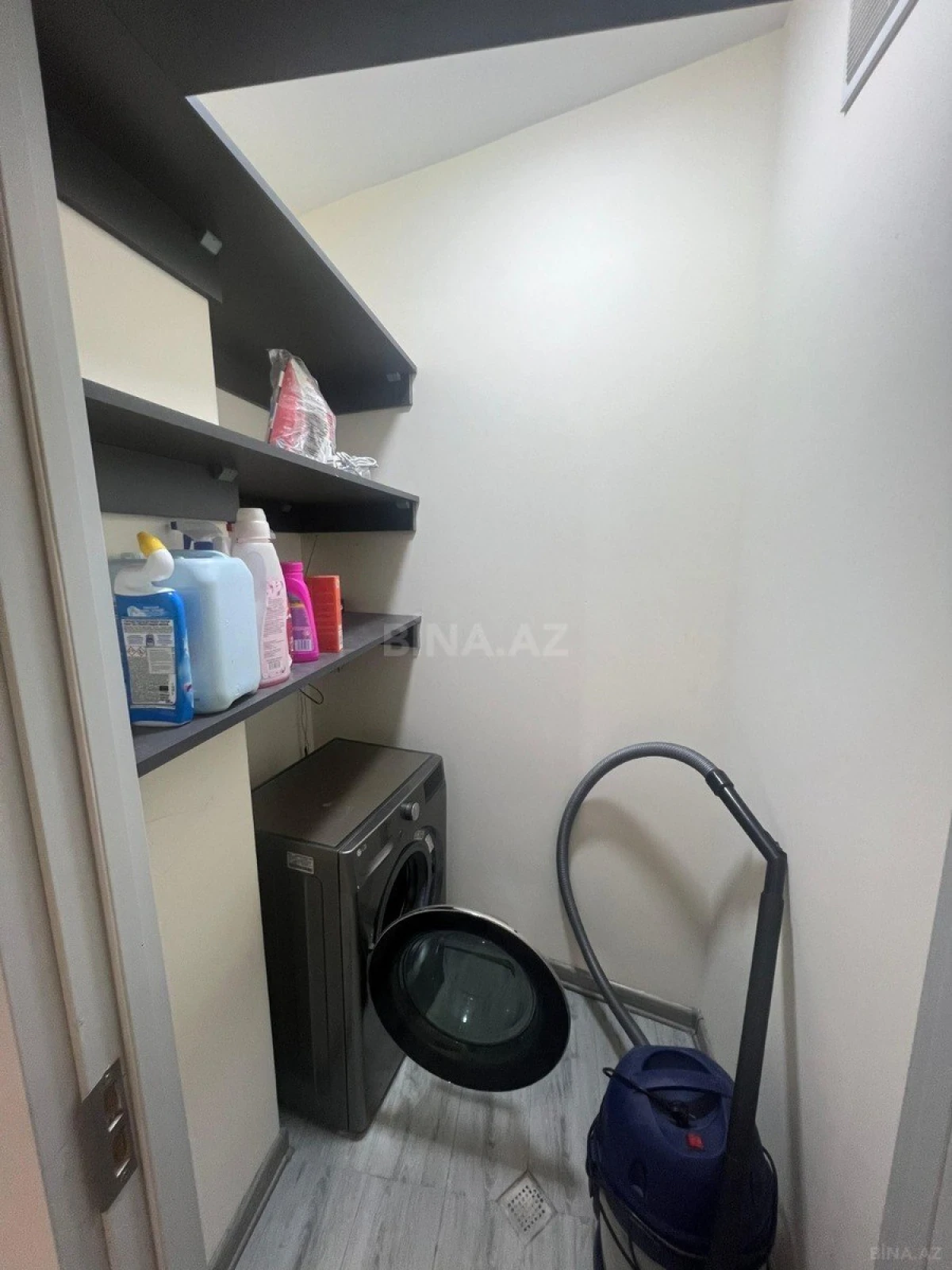 Kirayə verilir 3 otaqlı mənzil 105 m²