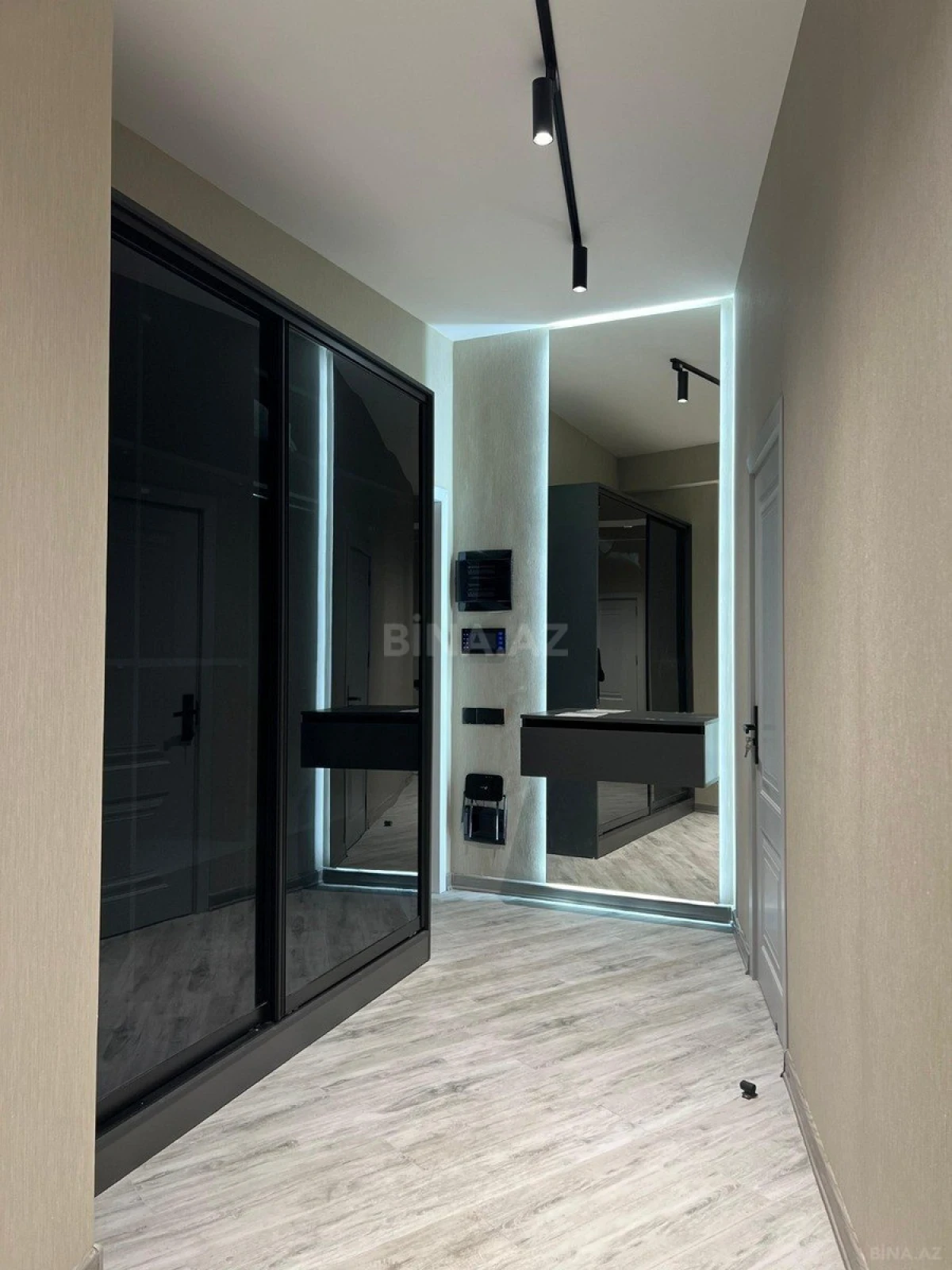 Kirayə verilir 3 otaqlı mənzil 105 m²