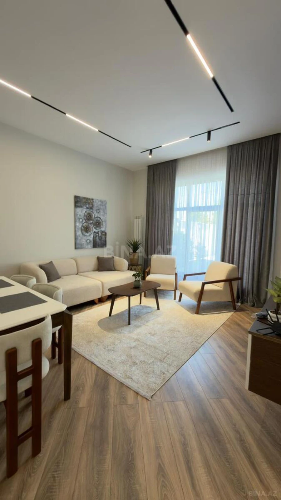 Satılır 5 otaqlı həyət evi 180 m²