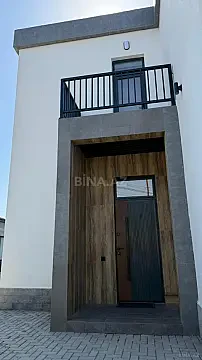 Satılır 5 otaqlı həyət evi 180 m²