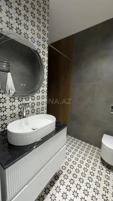 Satılır 5 otaqlı həyət evi 180 m²