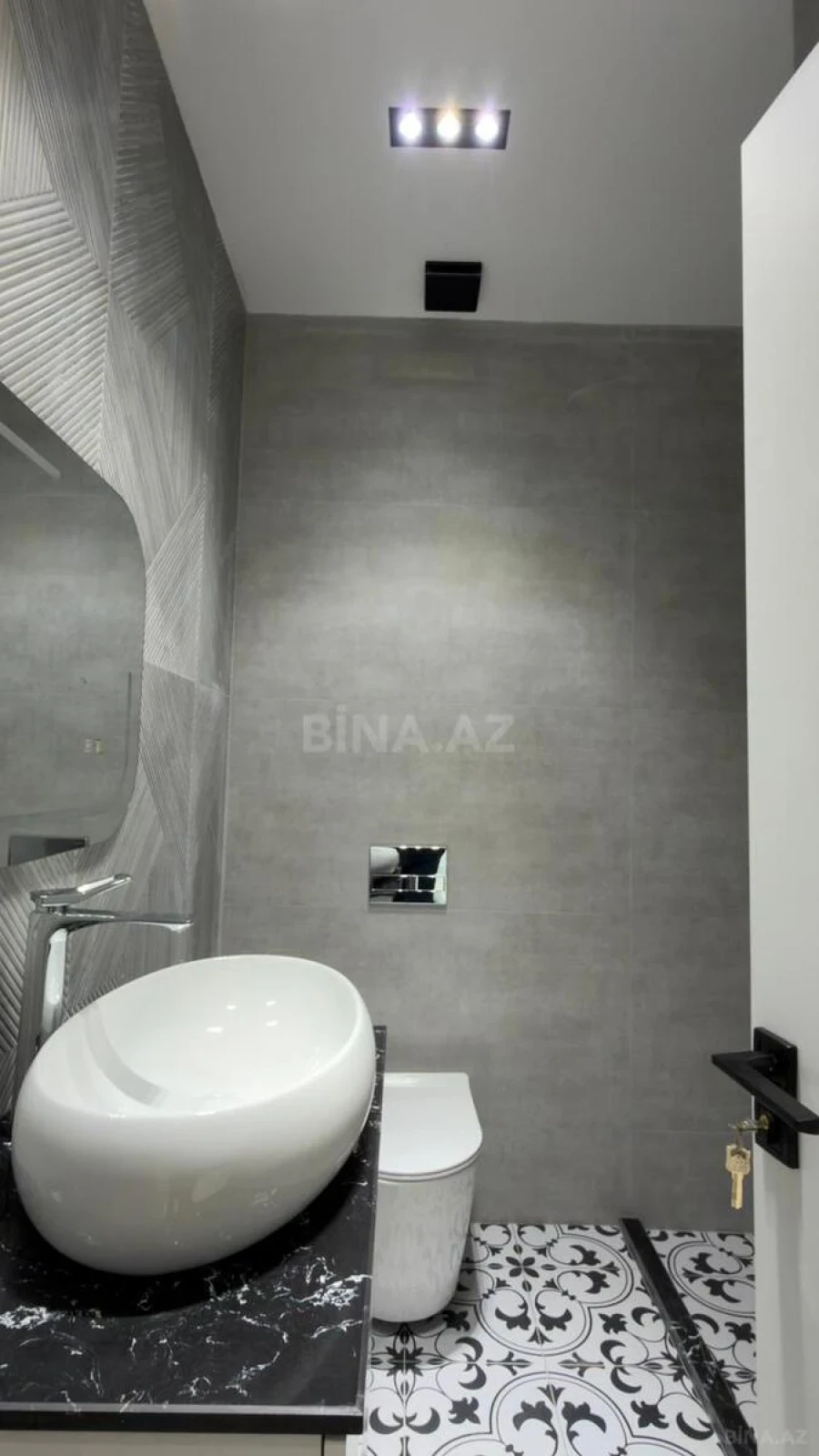 Satılır 5 otaqlı həyət evi 180 m²