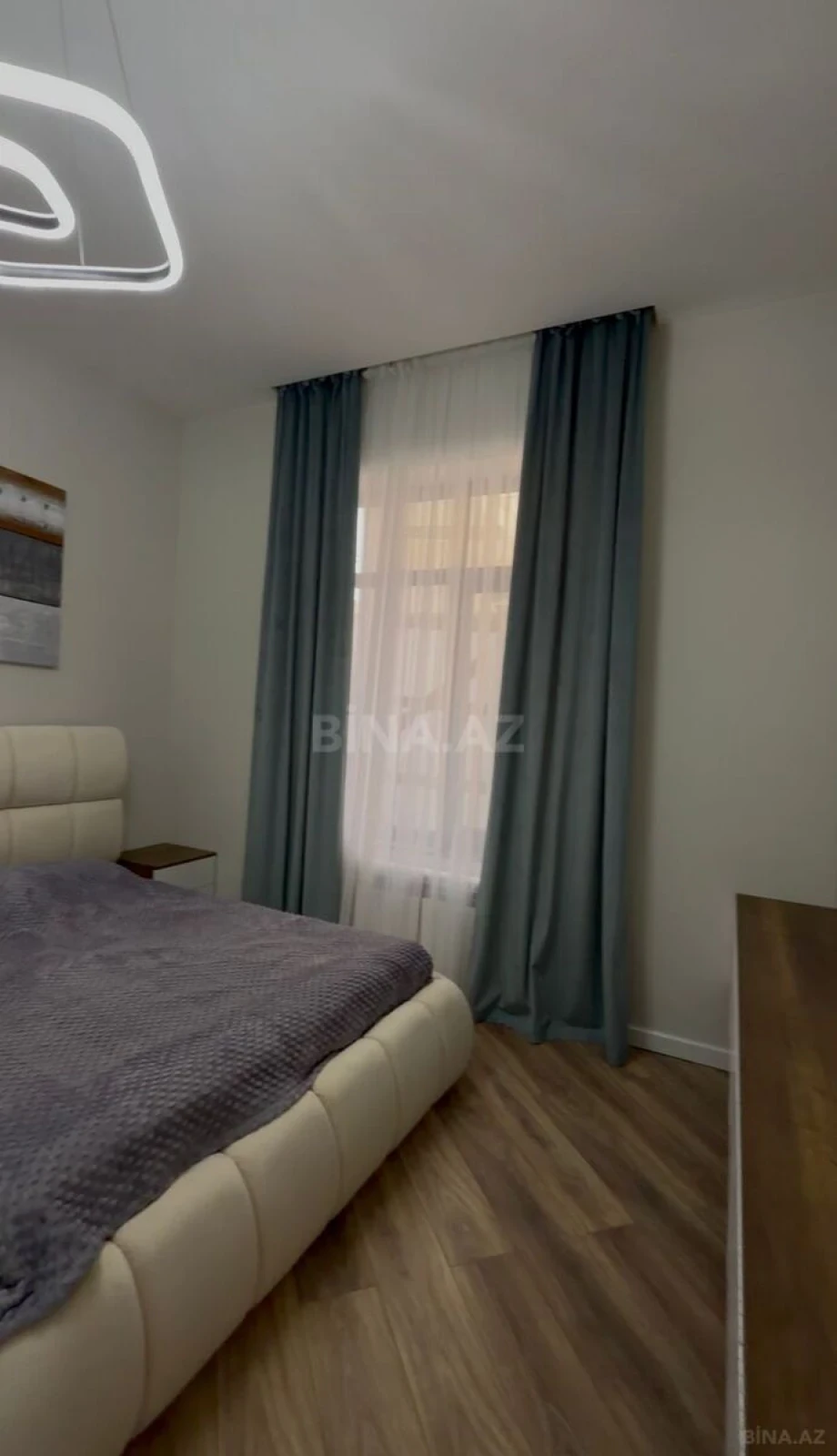 Satılır 5 otaqlı həyət evi 180 m²