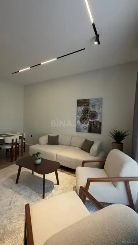 Satılır 5 otaqlı həyət evi 180 m²