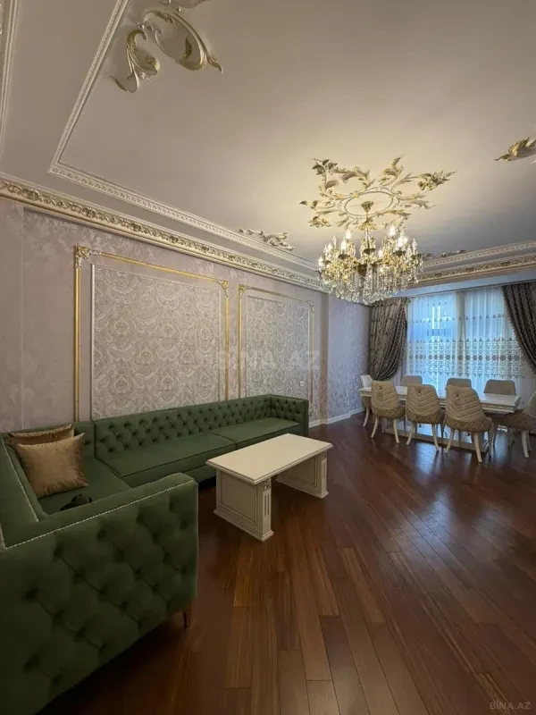 Kirayə verilir 2 otaqlı mənzil 102 m²
