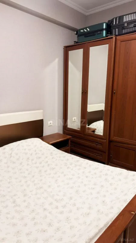 Kirayə verilir 2 otaqlı mənzil 60 m²
