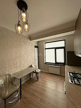 Satılır 3 otaqlı mənzil 98 m²