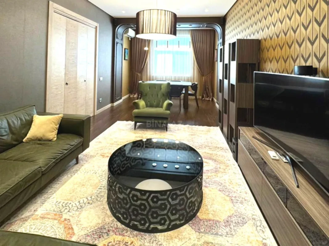 Satılır 3 otaqlı mənzil 140 m²