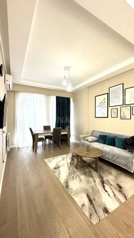 Kirayə verilir 2 otaqlı mənzil 60 m²