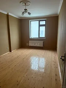 Satılır 4 otaqlı mənzil 110 m²