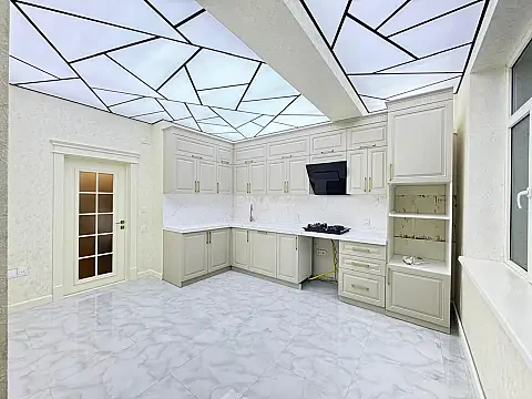 Satılır 4 otaqlı mənzil 160 m² — Bakı 4 otaq 160.00 m²