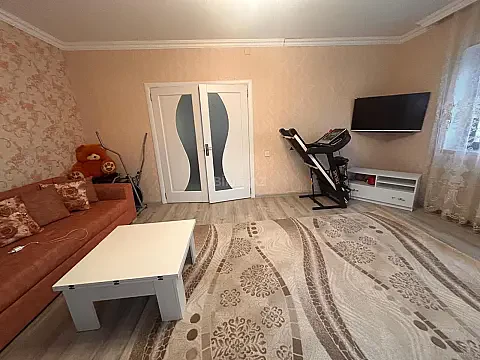 Satılır 3 otaqlı həyət evi 100 m²