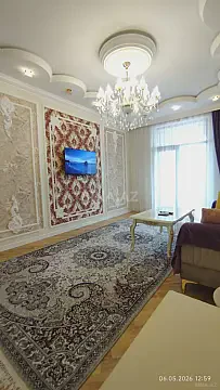 Kirayə verilir 2 otaqlı mənzil 70 m²