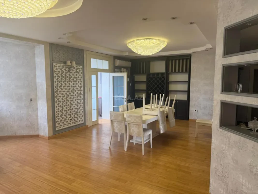 Kirayə verilir 2 otaqlı mənzil 95 m²