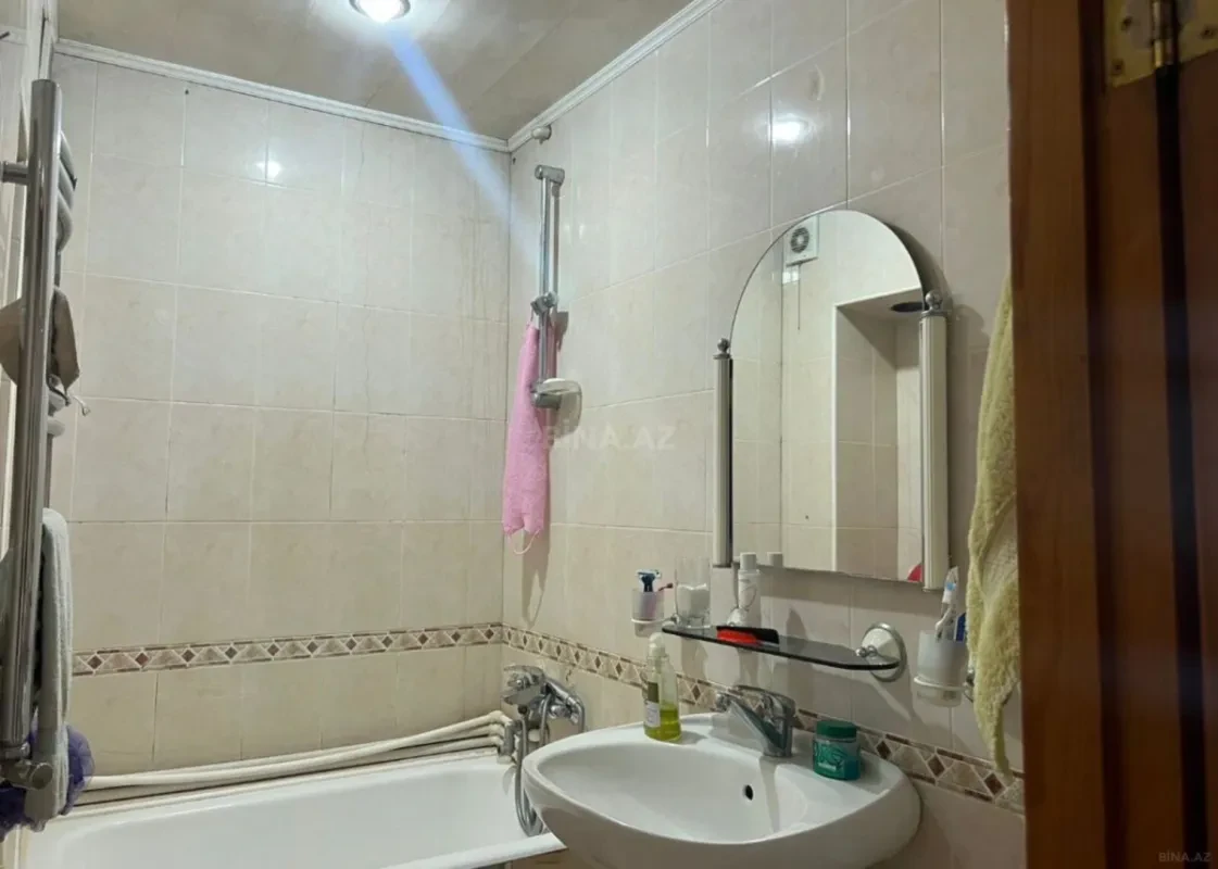 Kirayə verilir 2 otaqlı mənzil 65 m²