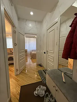 Satılır 2 otaqlı mənzil 57 m²