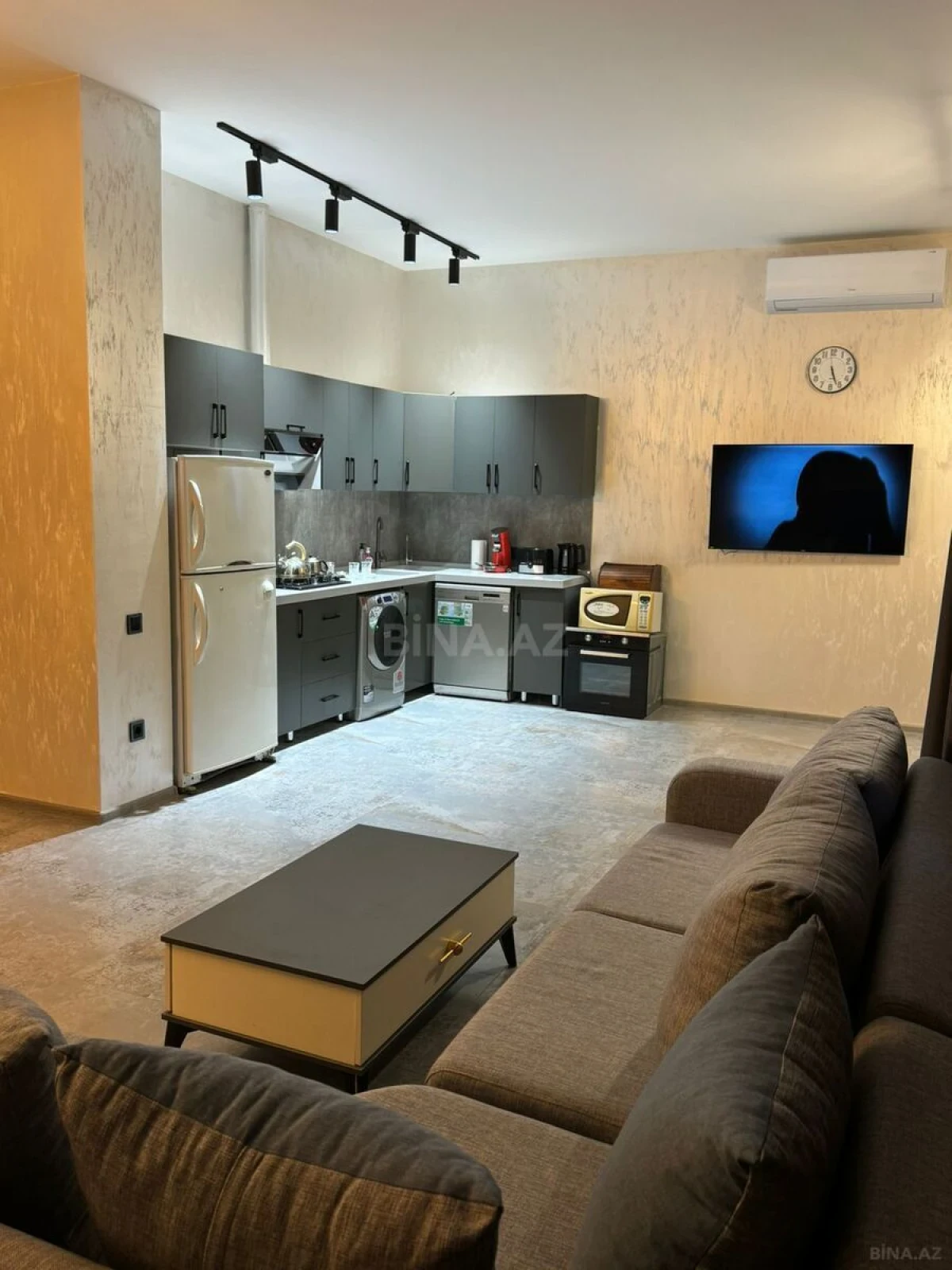 Kirayə verilir 5 otaqlı həyət evi 450 m²