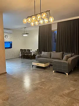 Kirayə verilir 5 otaqlı həyət evi 450 m²