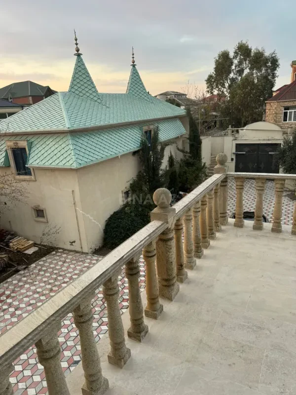 Kirayə verilir 5 otaqlı həyət evi 450 m²