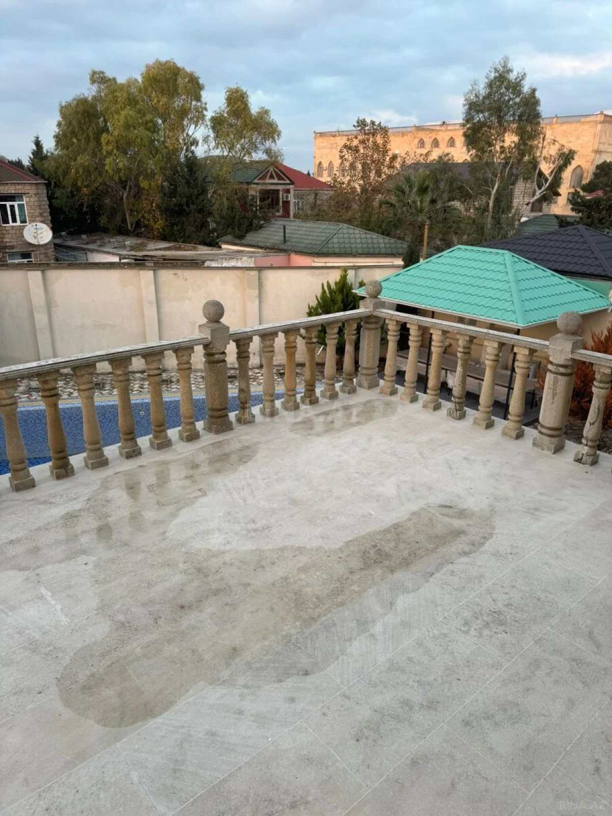 Kirayə verilir 5 otaqlı həyət evi 450 m²