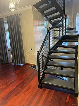 Kirayə verilir 5 otaqlı həyət evi 450 m²