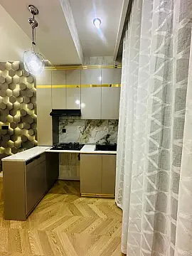 Satılır 2 otaqlı mənzil 42 m²